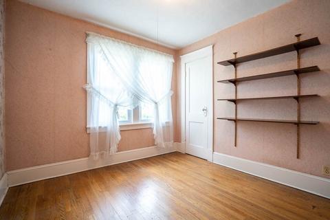 61 Maple St, West Springfield, MA 01089 photo 21