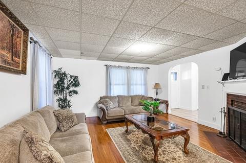 71 Virginia St, Springfield, MA 01108 photo 9