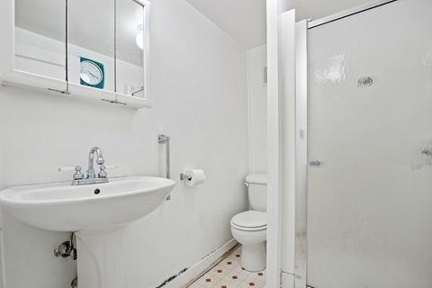 128 Sixth Ave, Barnstable, MA 02672 photo 17