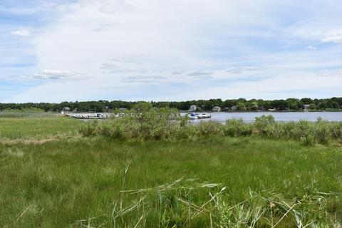 28 Nelson St, Wareham, MA 02571 photo 3