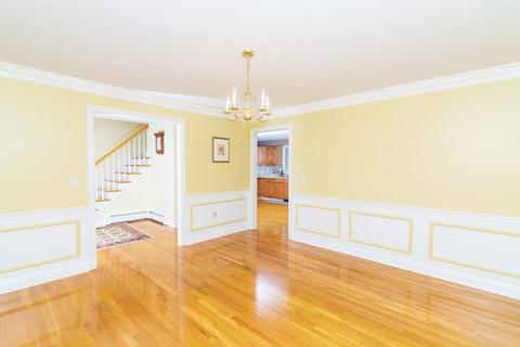 21 Vincent Rd, Mendon, MA 01756 photo 8