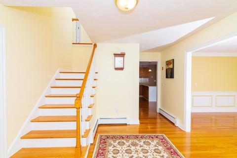 21 Vincent Rd, Mendon, MA 01756 photo 3