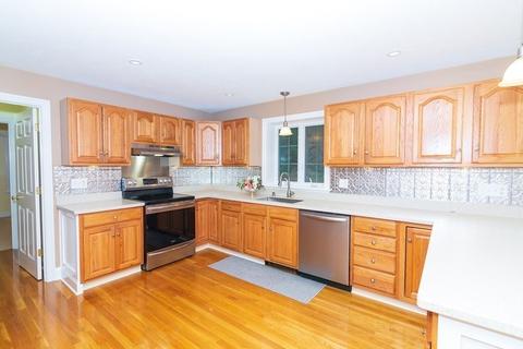 21 Vincent Rd, Mendon, MA 01756 photo 10