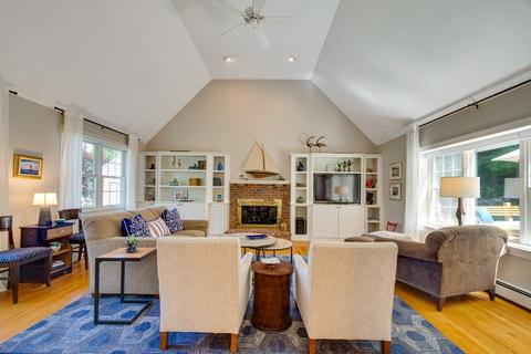 505 Great Plain Ave, Needham, MA 02492 photo 19