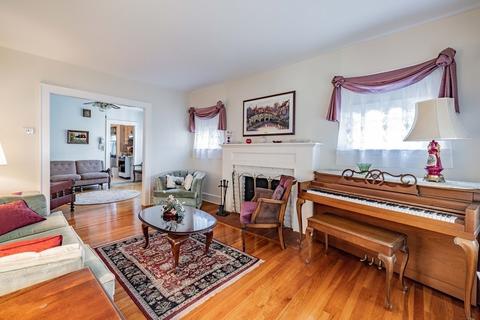 95 Marsden St, Springfield, MA 01109 photo 2