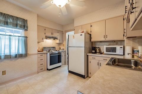 95 Marsden St, Springfield, MA 01109 photo 7