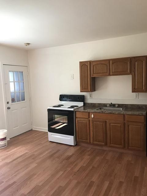 69 Myrtle Ave, Webster, MA 01570 photo 8