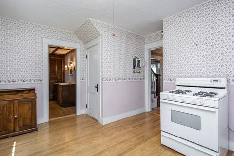 46 Fraternal Ave, Worcester, MA 01606 photo 17