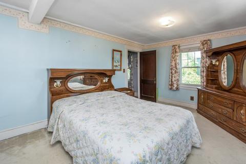 46 Fraternal Ave, Worcester, MA 01606 photo 4