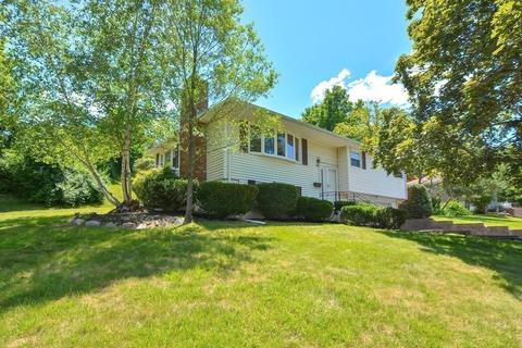 24 Cherry Rd, Framingham, MA 01701 photo 2