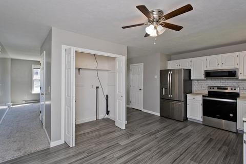 17 John St, Chicopee, MA 01013 photo 6