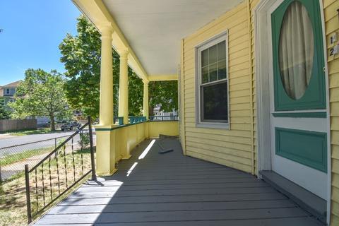 132 Alderman St, Springfield, MA 01108 photo 4