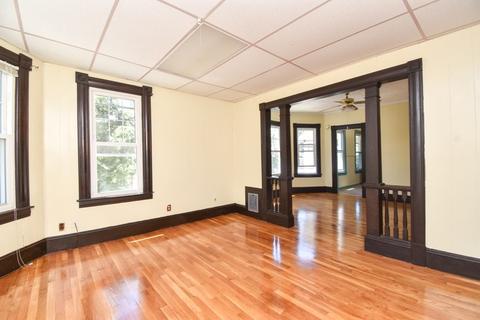 132 Alderman St, Springfield, MA 01108 photo 8