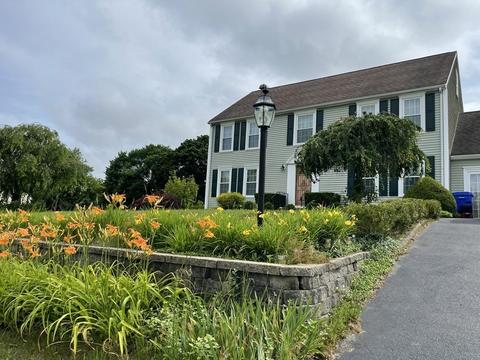 46 Devon St, Taunton, MA 02780 photo 1