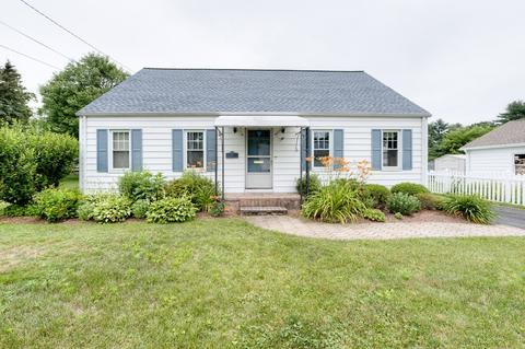28 Cedar St, Palmer, MA 01080 photo 1