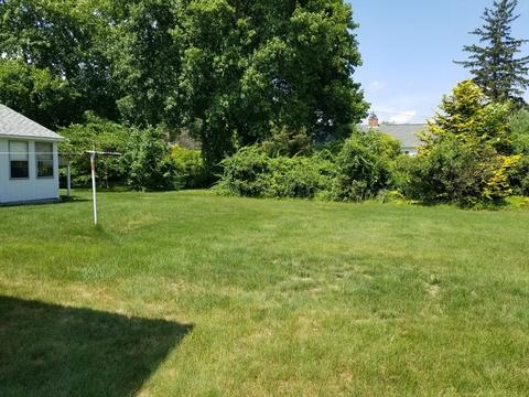 17 Willow St, Ware, MA 01082 photo 3