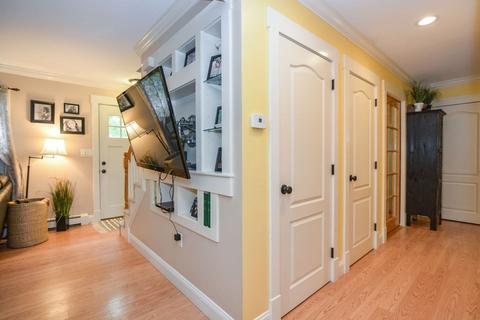 35 Winston Ave, Bourne, MA 02532 photo 4