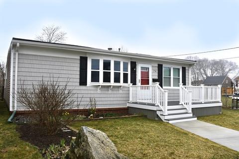 74 Williamson St, Fall River, MA 02720 photo 2