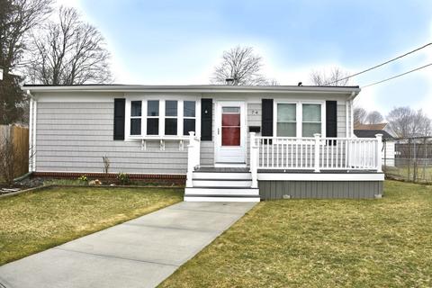 74 Williamson St, Fall River, MA 02720 photo 3