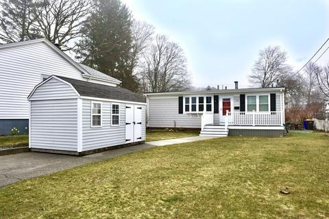 74 Williamson St, Fall River, MA 02720 photo 1
