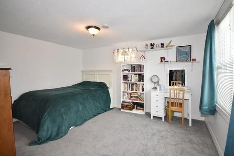 74 Williamson St, Fall River, MA 02720 photo 14