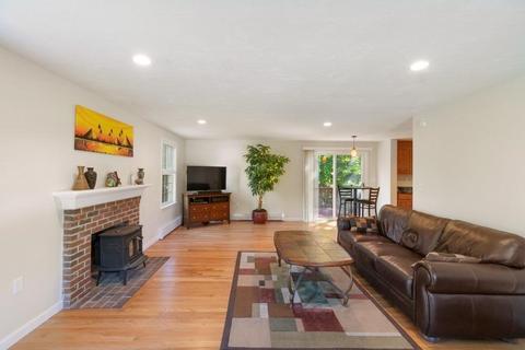 1 Maple Ter, Plainville, MA 02762 photo 4