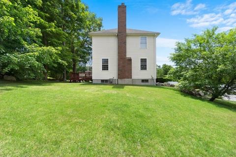 1 Maple Ter, Plainville, MA 02762 photo 3