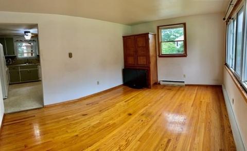 570 New Ludlow Rd, Chicopee, MA 01020 photo 3