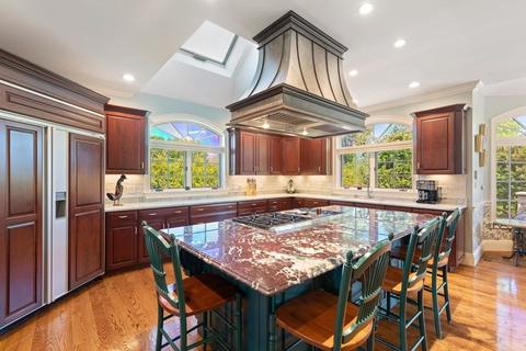 10 Navaho Dr, Canton, MA 02021 photo 8