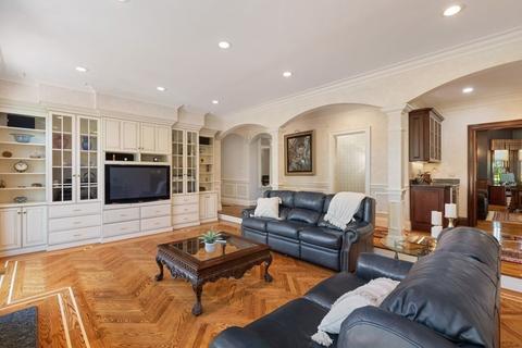 10 Navaho Dr, Canton, MA 02021 photo 16