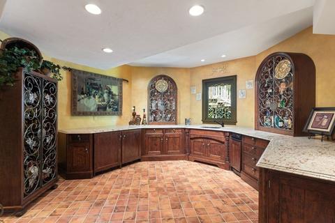 10 Navaho Dr, Canton, MA 02021 photo 33