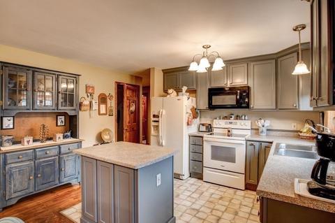 85 Osborne Rd, Ware, MA 01082 photo 9