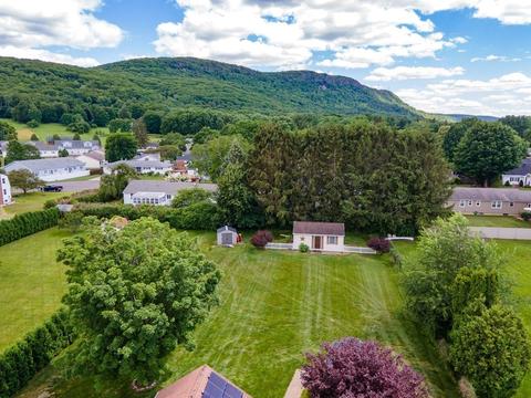 12 Duda Dr, Easthampton, MA 01027 photo 8