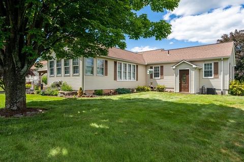 12 Duda Dr, Easthampton, MA 01027 photo 3