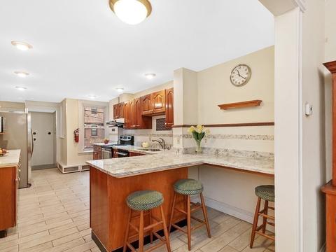 1906 Beacon St, Brookline, MA 02445 photo 20