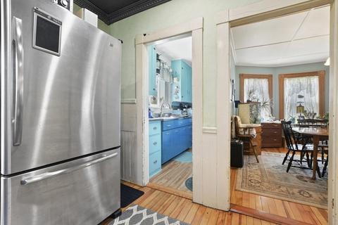 17 Trask St, Danvers, MA 01923 photo 9