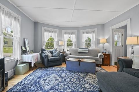 17 Trask St, Danvers, MA 01923 photo 3