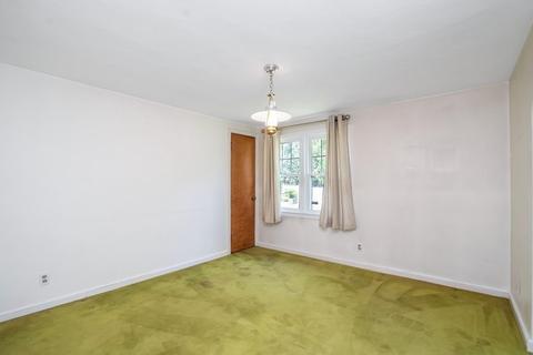 5 Clough St, Springfield, MA 01118 photo 9