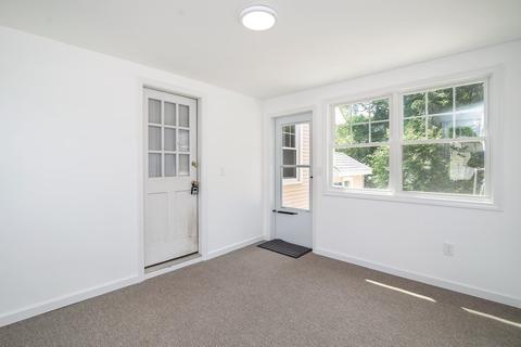 5 Clough St, Springfield, MA 01118 photo 15