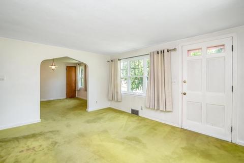 5 Clough St, Springfield, MA 01118 photo 11