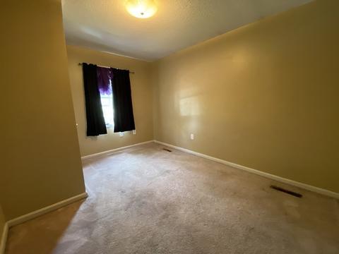 186 Hampden St, Springfield, MA 01151 photo 6