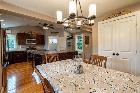 16 Maple St, Mendon, MA 01756 photo 21