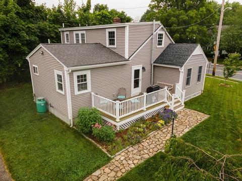 16 Maple St, Mendon, MA 01756 photo 7