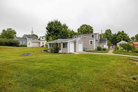 16 Maple St, Mendon, MA 01756 photo 8