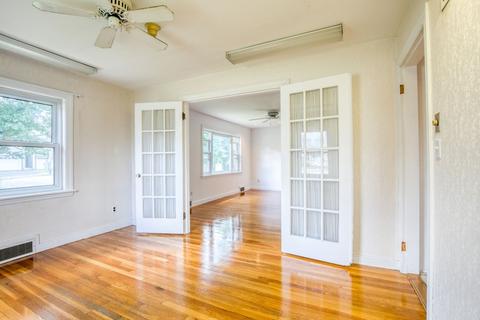 485 Hamilton St, Worcester, MA 01604 photo 7