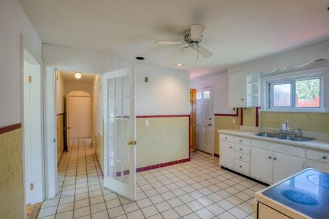 485 Hamilton St, Worcester, MA 01604 photo 4