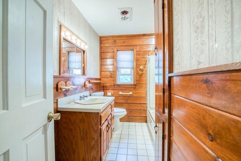 485 Hamilton St, Worcester, MA 01604 photo 13