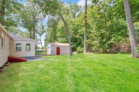 22 Hadley St, Springfield, MA 01118 photo 10