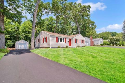 22 Hadley St, Springfield, MA 01118 photo 2