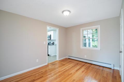 22 Hadley St, Springfield, MA 01118 photo 23